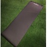 Tapis Fitness Noir avec oeillet déroulé